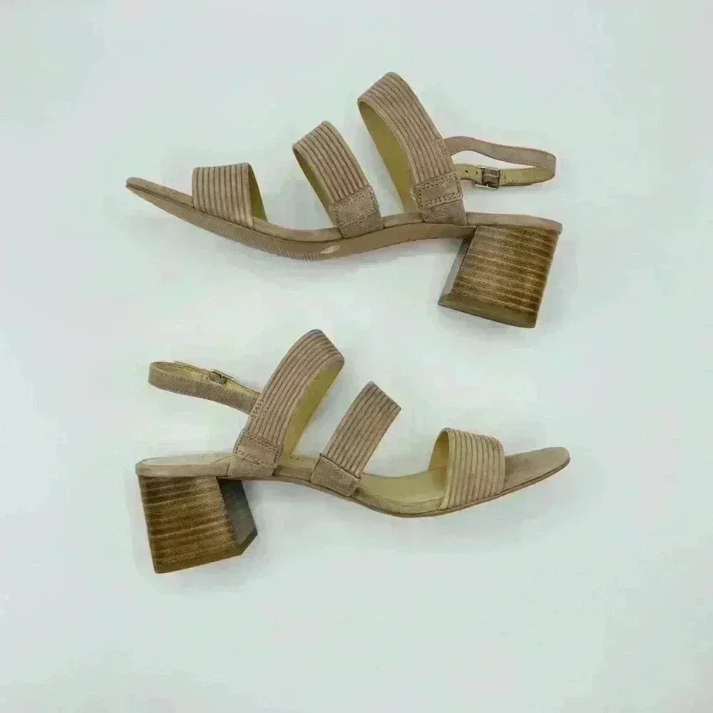 Woman’s SOLE SOCIETY Saintah Sandals Size 9M